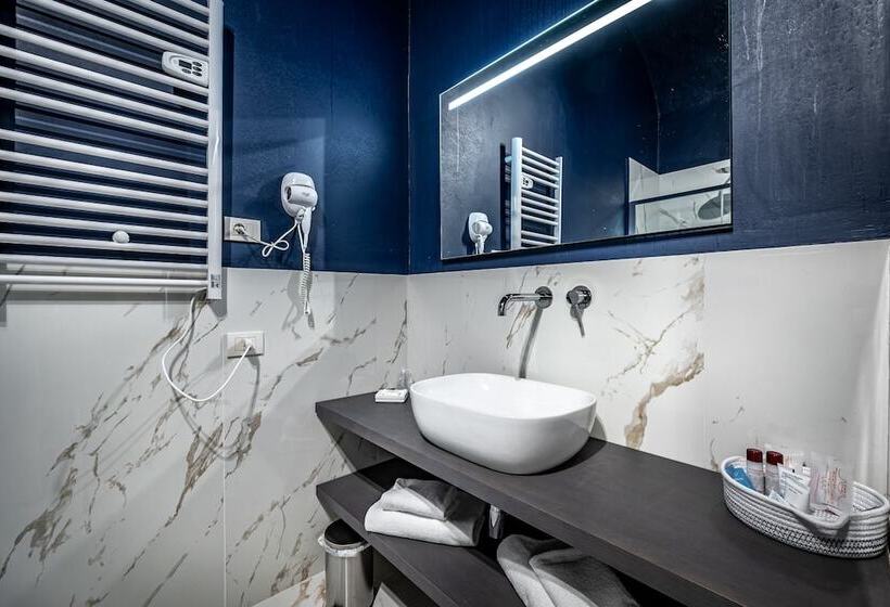 اتاق سوپریور با چشم‌انداز باغ, La Scaletta Al Ponte Vecchio