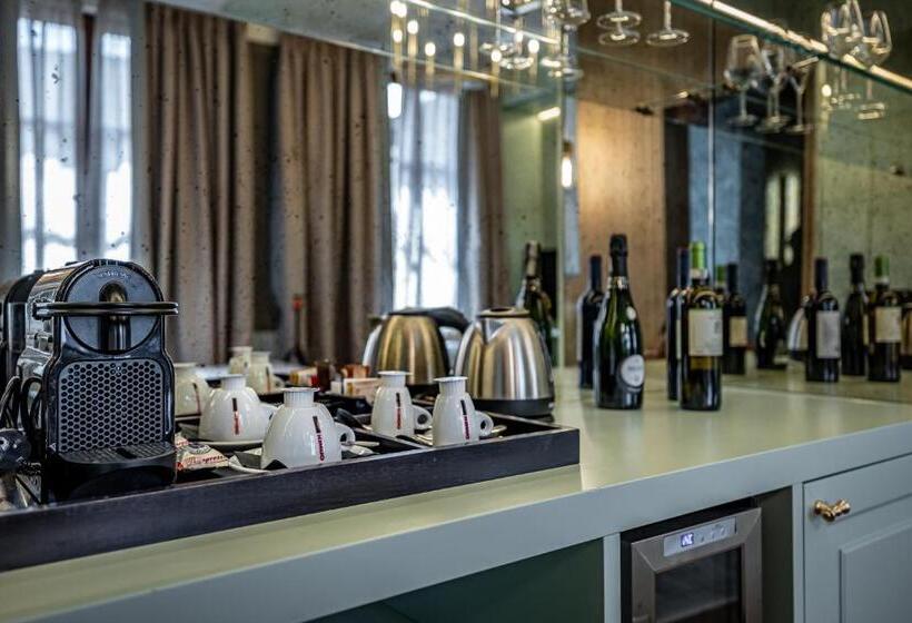 سوئیت با وان آب گرم, La Scaletta Al Ponte Vecchio