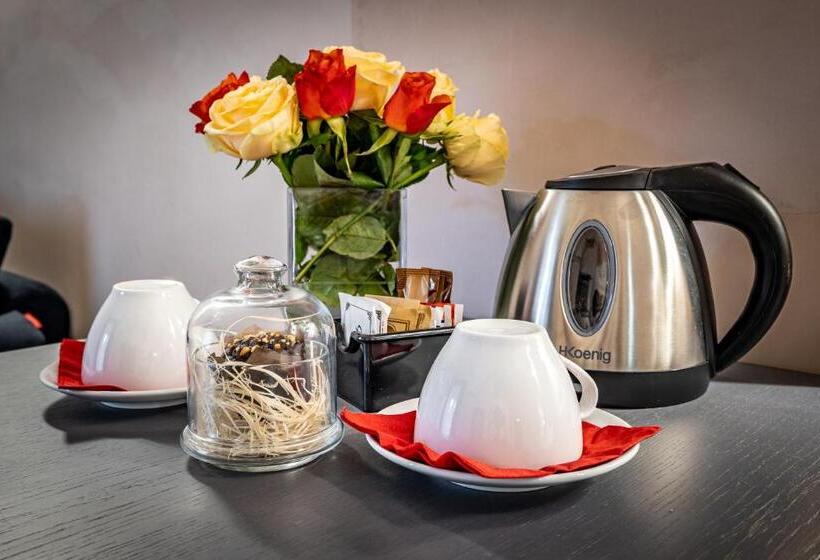 اتاق سوپریور با چشم‌انداز باغ, La Scaletta Al Ponte Vecchio