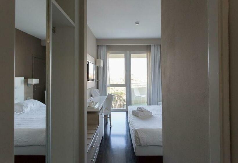 スーペリアールーム, Raffaello Hotel & Mooka Restaurant