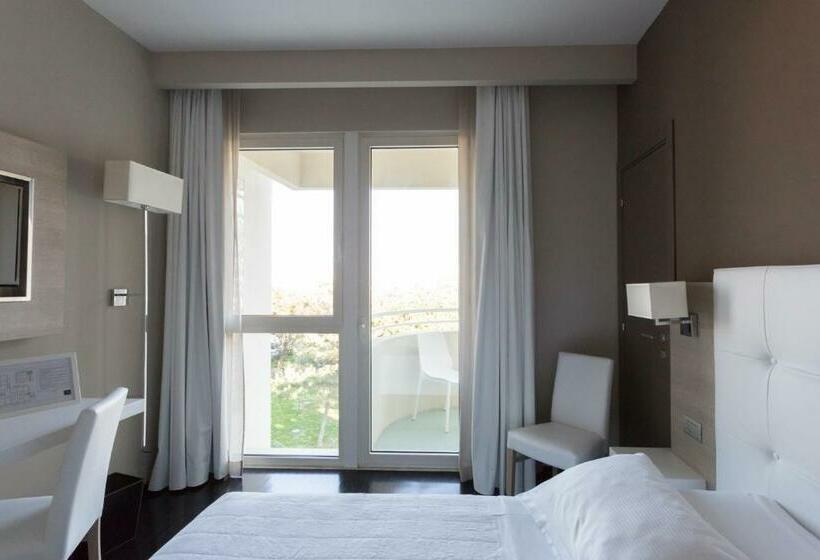 スーペリアールーム, Raffaello Hotel & Mooka Restaurant