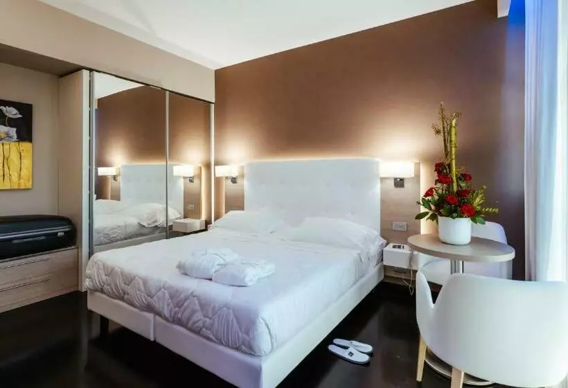 سوییت جونیور, Raffaello Hotel & Mooka Restaurant