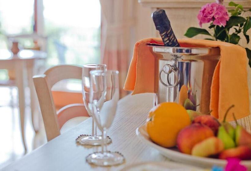 جناح جونيور, Sa Muvara