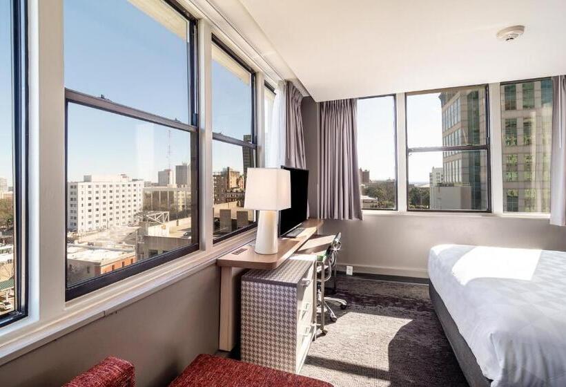 带大床的行政房间, Holiday Inn   Columbia   Downtown, An Ihg