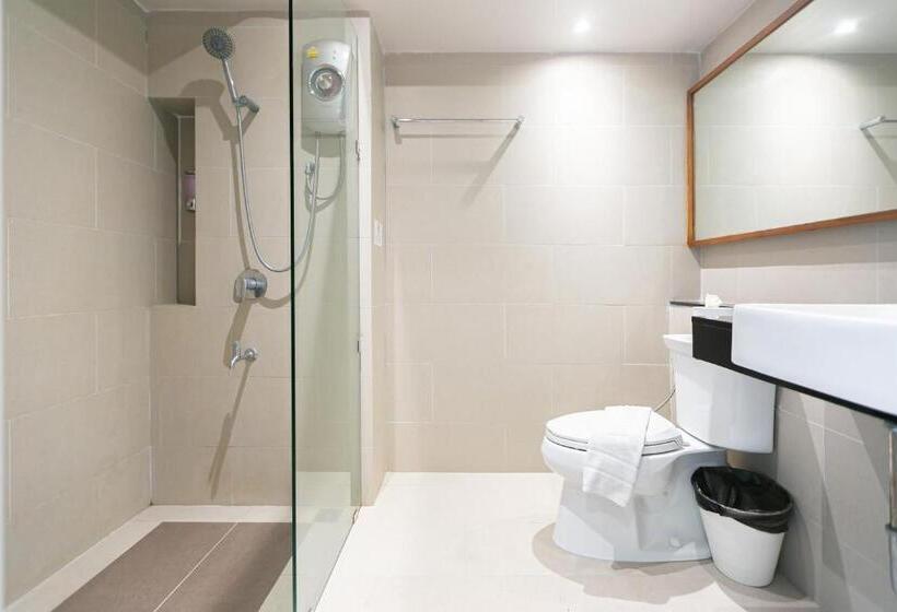 Quarto Deluxe, A Room Bangkok Sathorn