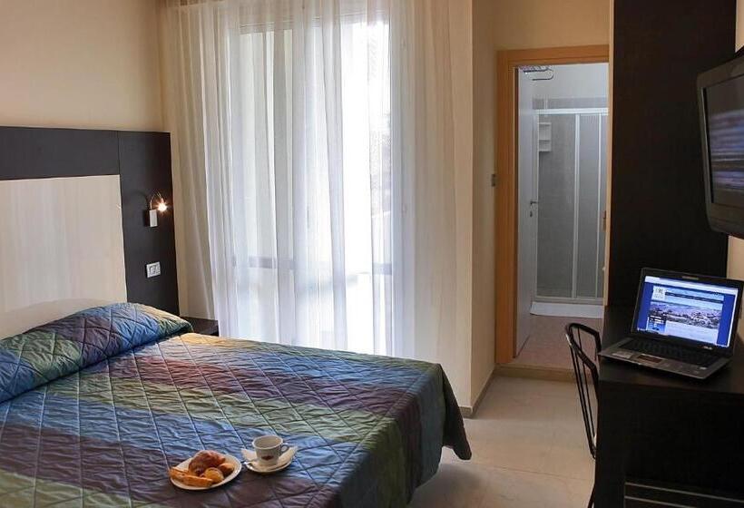 חדר סטנדרט, Ricchi