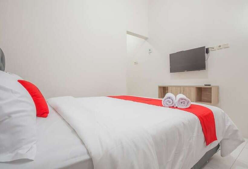 غرفة قياسية, Reddoorz Near Ciputra Golf Surabaya