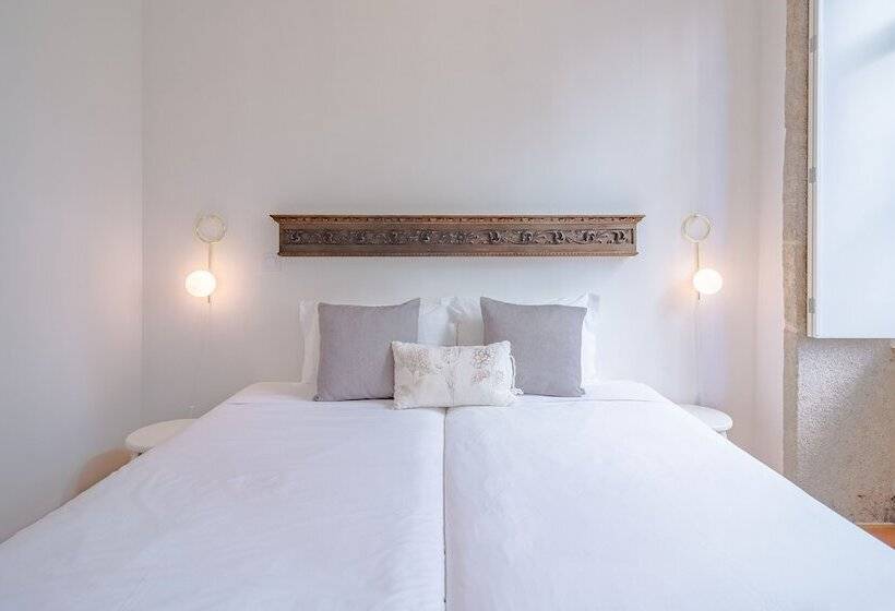 استودیوی استاندارد, Youropo The Tower