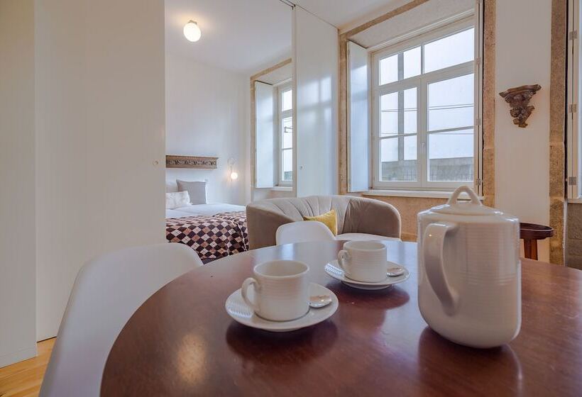 استودیوی استاندارد, Youropo The Tower