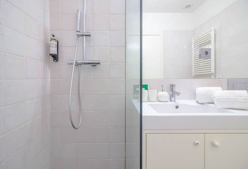 استودیوی استاندارد, Youropo The Tower