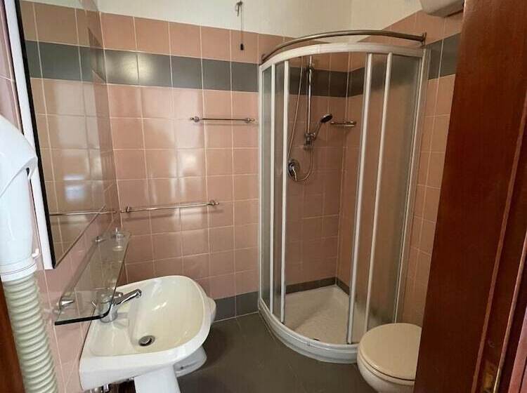 Chambre Triple Standard, Caffe Verdi  24 Hours Reception