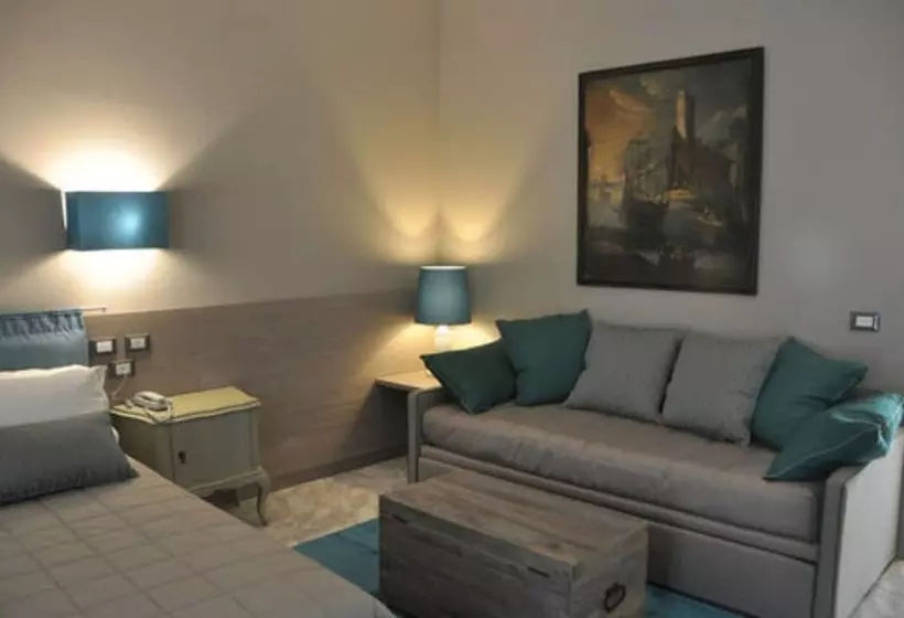 Juniorsviitti Merinäkymä, Porto Roca