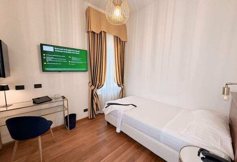 اتاق استاندارد یک نفره, Rechigi Park