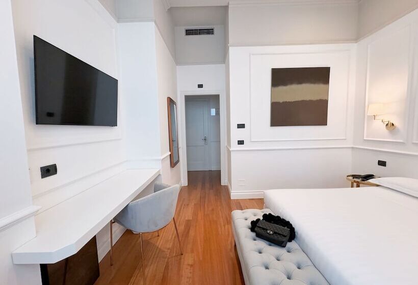 اتاق استاندارد, Rechigi Park