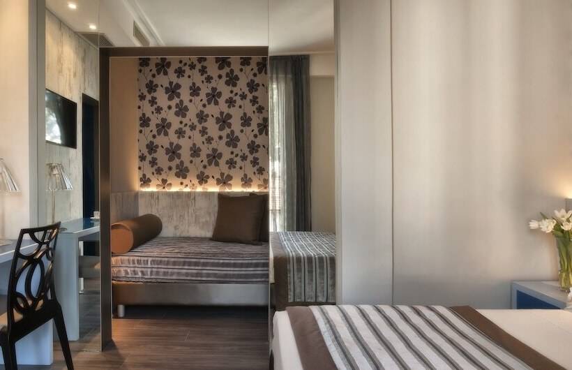 트리플 클래식 룸, Roma