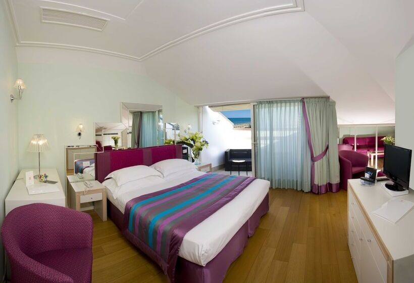 주니어 스위트, Roma