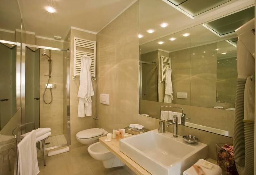 주니어 스위트, Roma