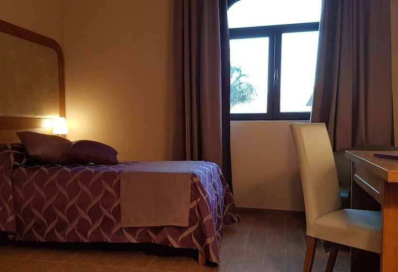 חדר סטנדרט יחיד, Leone De Castris Wine