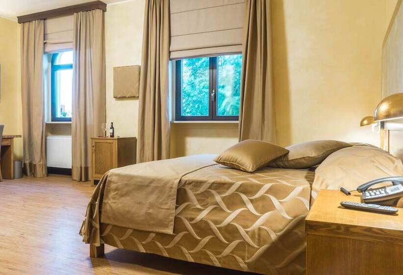 חדר קומפורט, Leone De Castris Wine