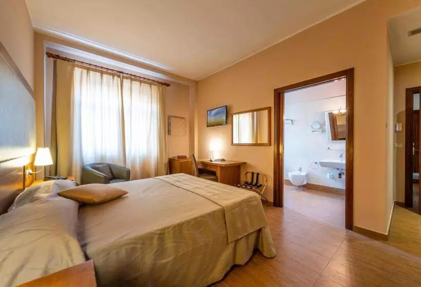 Comfort-huone, Leone De Castris Wine