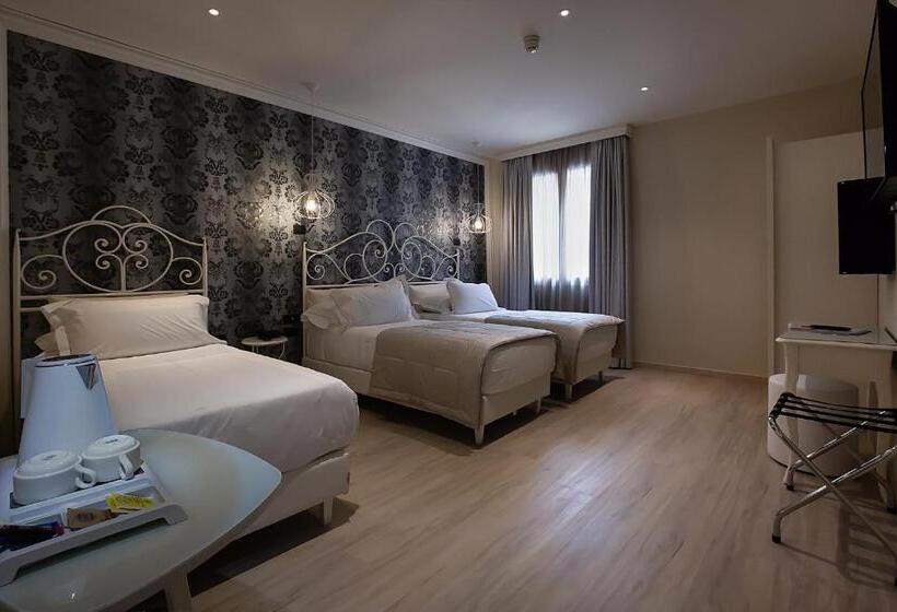 اتاق استاندارد سه نفره, Zanhotel Regina