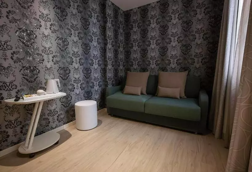 اتاق استاندارد چهار تخته, Zanhotel Regina