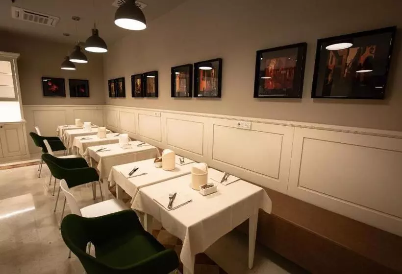 اتاق اکونومی, Zanhotel Regina
