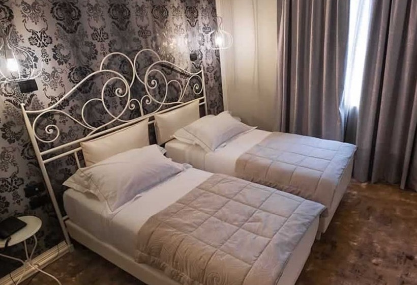 اتاق استاندارد چهار تخته, Zanhotel Regina