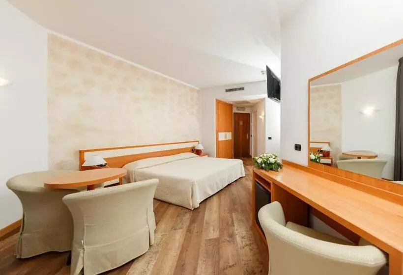 バルコニー付きスタンダードルーム, Palace Hotel Città