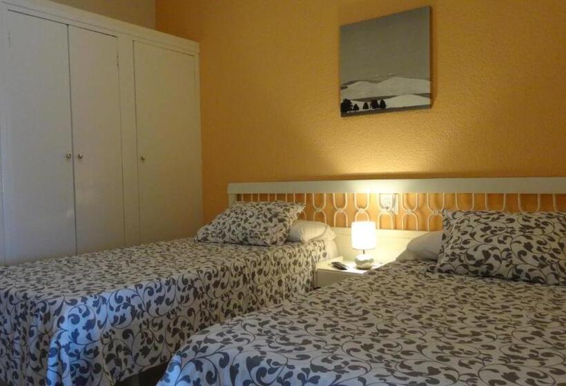 اتاق استاندارد, Hostal Isla Playa