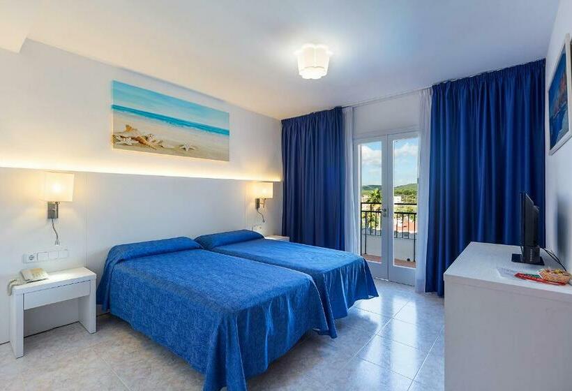 غرفة قياسية مزوَّدة بشُرفة, Cala Murada