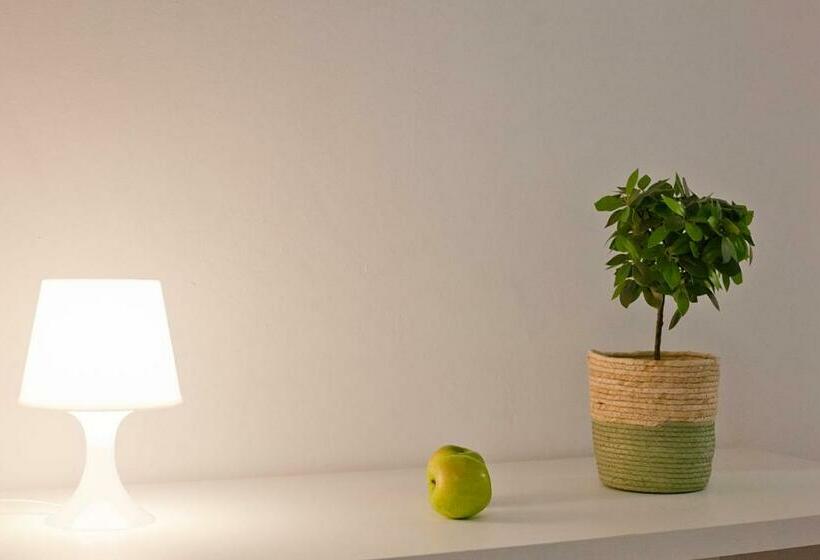 غرفة قياسية مزوَّدة بشُرفة, Cala Murada