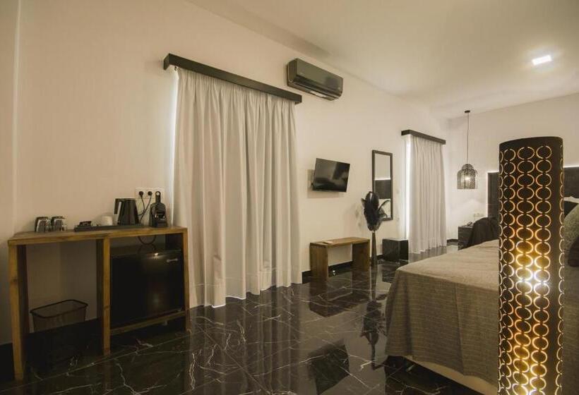 Люкс Повышенной Комфортности, Olive Grove Suites Boutique