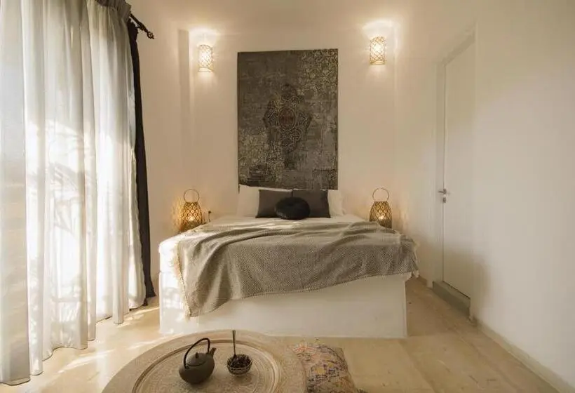 Standard-huone Allasnäkymä, Olive Grove Suites Boutique