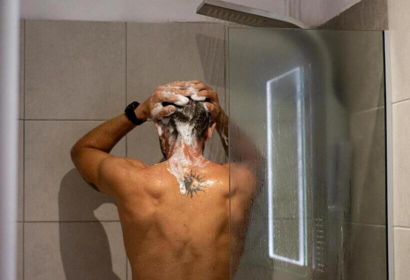 套房带泳池景, Olive Grove Suites Boutique