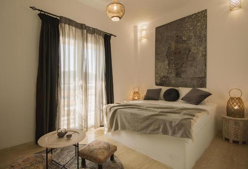 标准间带游泳池, Olive Grove Suites Boutique