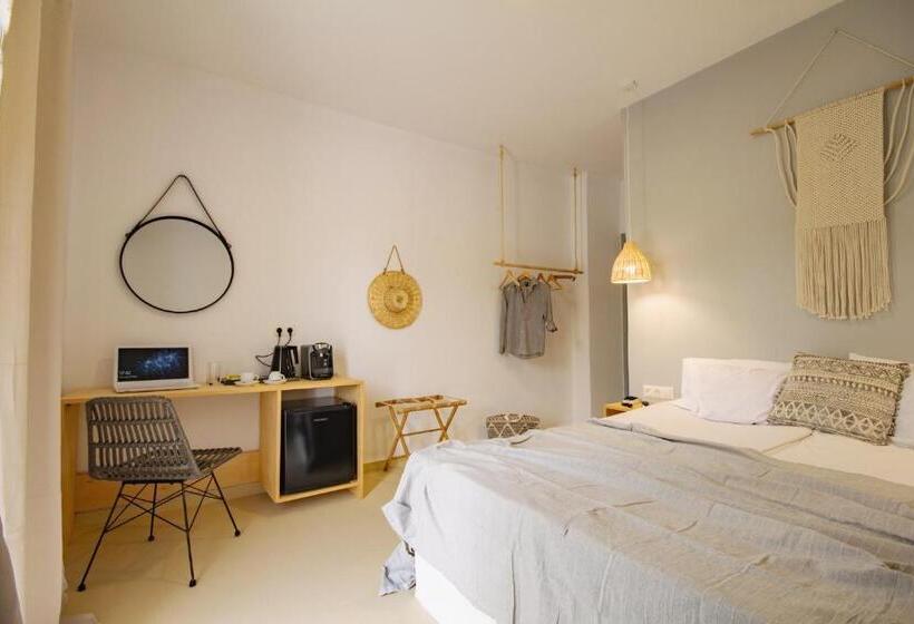 标准间带阳台, Olive Grove Suites Boutique