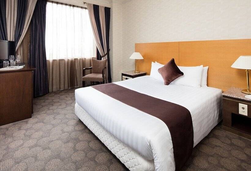 Номер Executive, Francs