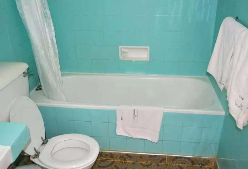 اتاق لوکس, Golf Hotel Kakamega