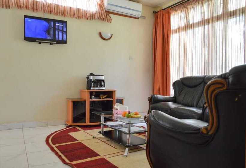 سوییت, Golf Hotel Kakamega