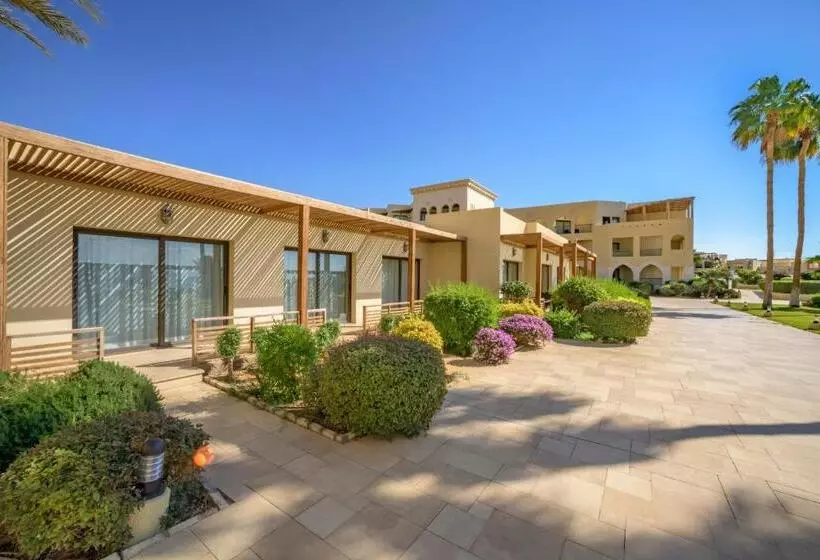 Deluxe Room, Grand Tala Bay Resort, Aqaba