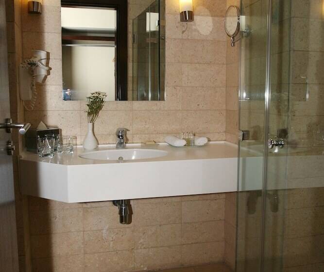 اتاق استاندارد, Grand Tala Bay Resort, Aqaba