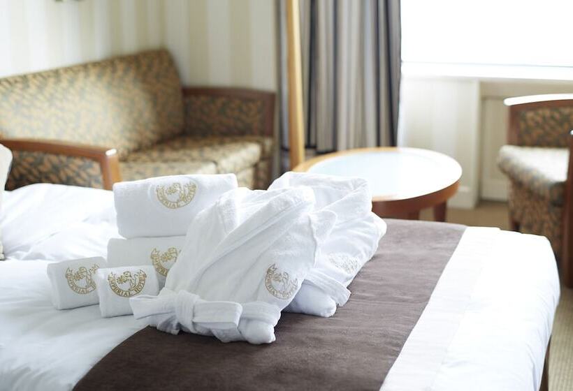 リビングルーム付きスーペリアルーム, Imperial Hotel Osaka