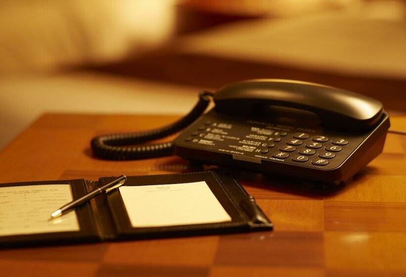 リビングルーム付きスーペリアルーム, Imperial Hotel Osaka