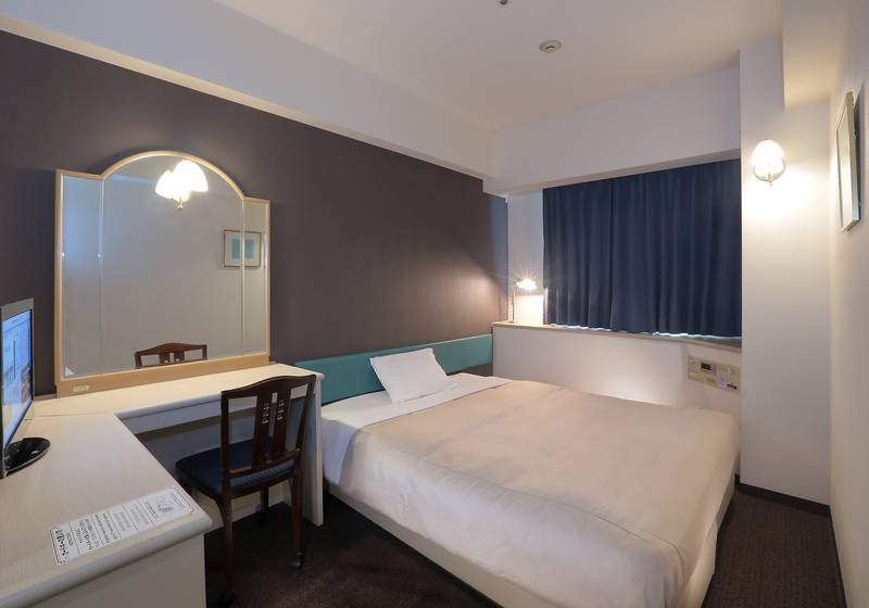 غرفة قياسية فردية, Isezakicho Washington