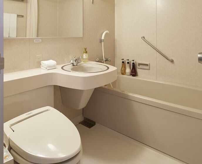 Номер Deluxe, Kawagoe Prince