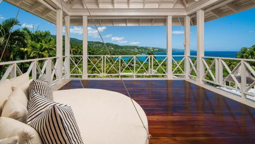 ویلای یک اتاق خوابه با استخر شنا, Round Hill Hotel & Villas