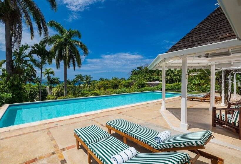 ویلای 4 خوابه, Round Hill Hotel & Villas