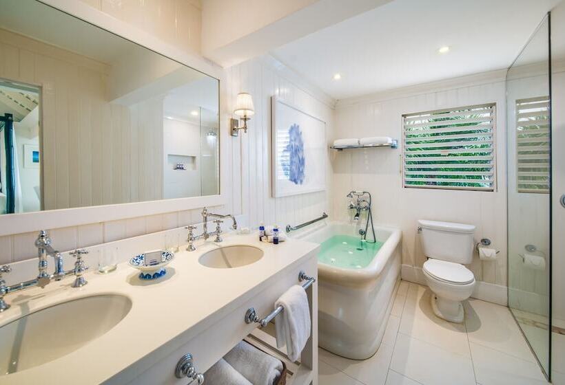 اتاق پرمیوم با چشمانداز دریا, Round Hill Hotel & Villas