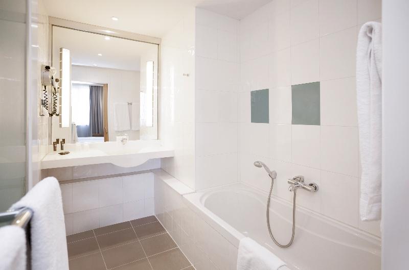 اتاق پرمیوم, Round Hill Hotel & Villas